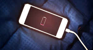 మీ స్మార్ట్ ఫోన్ బ్యాటరీని ఛార్జర్ పాడు చేస్తుందా..విషయం తెలుసుకోండి.!