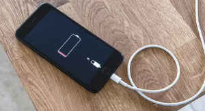 మీ స్మార్ట్ ఫోన్ బ్యాటరీని ఛార్జర్ పాడు చేస్తుందా..విషయం తెలుసుకోండి.!