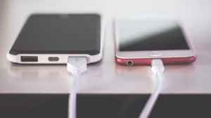 Phone tips: ഒരു പൊട്ടിത്തെറി ഒഴിവാക്കാൻ ചെറുതായെങ്കിലും ശ്രദ്ധിച്ചാൽ മതി!