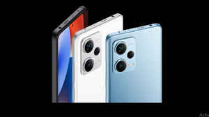 नवीन फोन खरेदी करायचंय ? बघा या महिन्यात लाँच होणाऱ्या लेटेस्ट फोन्सची यादी...