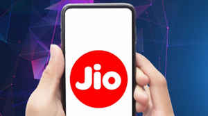 ಪ್ರತಿದಿನ Unlimited ಕರೆ ಮತ್ತು 5G ಡೇಟಾದೊಂದಿಗೆ ಉಚಿತ OTT ನೀಡುವ Jio ಮತ್ತು Airtel ಪ್ಲಾನ್‌ಗಳು!