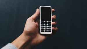 Nokiaയ്ക്ക് ഒട്ടും പിന്നിലല്ല Samsung: കീപാഡ് ഫോണുകളിലെ കേമന്മാരെ അറിയണോ?