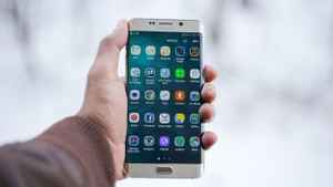 ഈ 6 കാര്യങ്ങൾ ഫോണിലുണ്ടോ? എങ്കിൽ സേഫ്റ്റി പ്രശ്നമാണ്