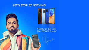 ഫോണിന്റെ പെരുമക്കൊപ്പം കൂടിയ താരങ്ങൾ