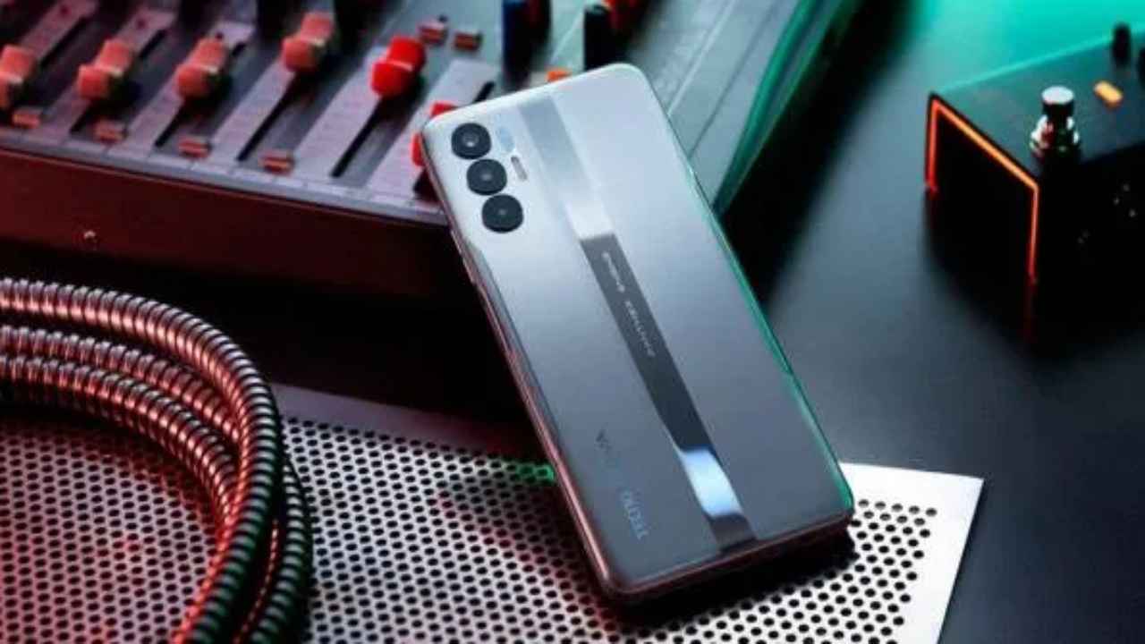 Tecno Pova 5 4G Design: লঞ্চের আগেই ফাঁস টেকনো আপকামিং ফোনের ডিজাইন, ফ্রি ফায়ার এডিশন বক্স দেখতে কেমন হবে?