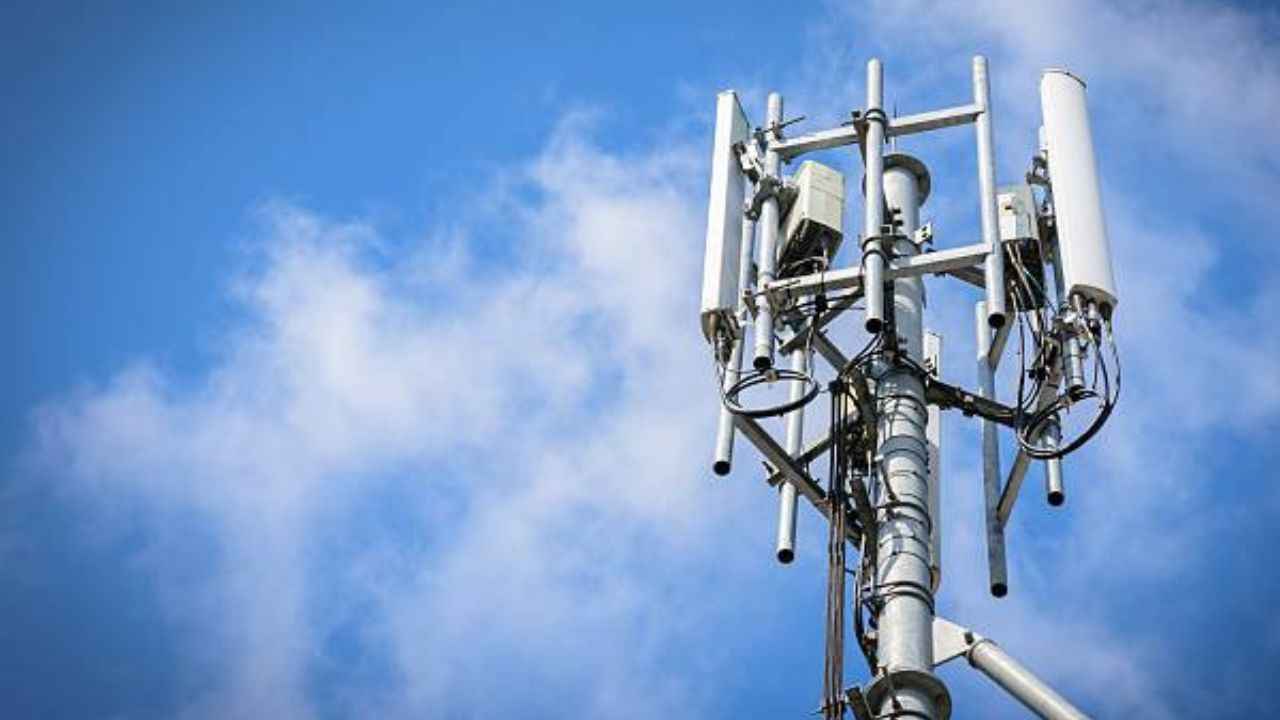 Telecom Bill 2023: அரசு எந்த மெசேஜ் கால் ட்ரேக் செய்ய முடியும் 7 விசயத்தை தெருஞ்சிகொங்க