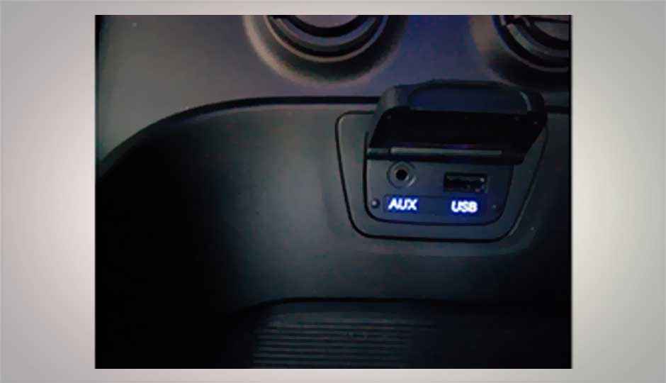 Tech in Hyundai Santa Fe at Auto Expo 2014 Tech in Hyundai Santa Fe at Auto Expo 2014