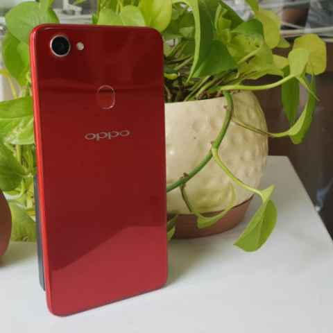 Oppo F7 स्मार्टफोन चे टॉप 5 फीचर्स, चला जाणून घेऊया या स्मार्टफोन मधील सर्वात खास फीचर