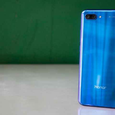 XIAOMI POCO F1: 10 बेस्ट अल्टरनेटिव, तुम्हाला माहिती आहे का यांच्या बद्दल