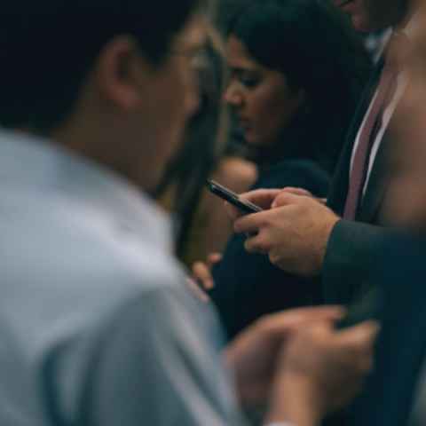 ఉచిత WiFi రౌటర్, 1 రుపాయికే 1GB డేటాని 1Gbps స్పీడ్ తో అఫర్ : దీని గురించిన టాప్ 10 ఫ్యాక్ట్స్