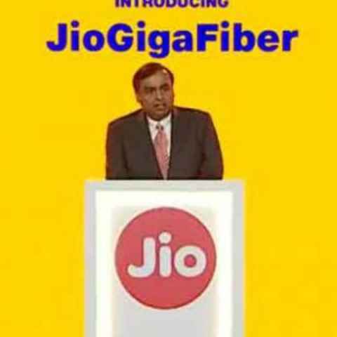 Jio GigaFiber to offer internet, landline and TV combo package at Rs 600: Report