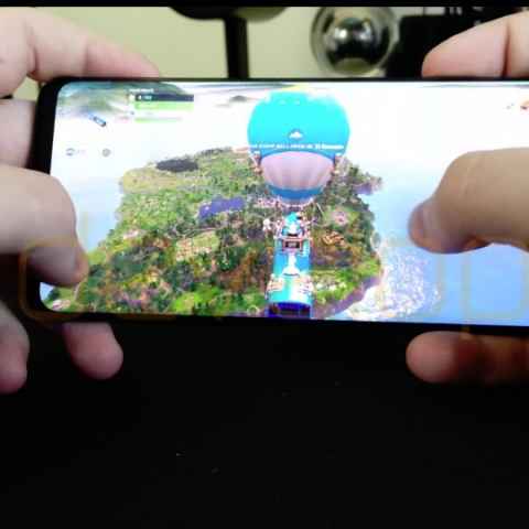 fortnite battle royale on android gameplay spotted on galaxy s9 footage leaked - fortnite galaxy a30