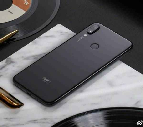 Redmi 7 Black.jpg