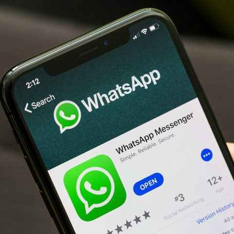 WhatsApp ಹೊಸ ಅಪ್ಡೇಟ್ನಲ್ಲಿ iOS ಬಳಕೆದಾರರಿಗೆ ಪ್ರೊಫೈಲ್ ಸೇವ್ ಆಯ್ಕೆ ತೆಗೆಯಲಾಗಿದೆ
