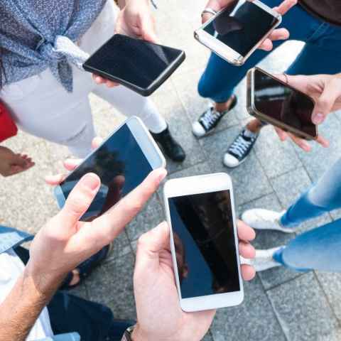 জিও থেকে এয়ারটেল সব কোম্পানির দারুন কিছু প্ল্যান