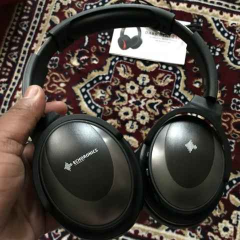 Mevofit Dark Beat Z100 रिव्यु: बढ़िया ऑडियो साउंड लेकिन निराशजनक डिजाईन