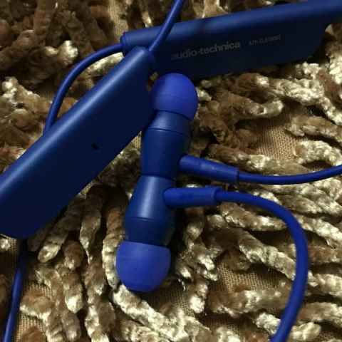 Audio Technica ATH- CLR 100BT वायरलेस हेडफोंस रिव्यु: बेहतर साउंड क्वालिटी... लेकिन