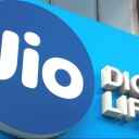 স্মার্টফোন বাজারে এবার Jio-র দখল, আগামী ডিসেম্বর মাসেই আনছে জলের দরে ১০ কোটি অ্যান্ড্রয়েড ফোন