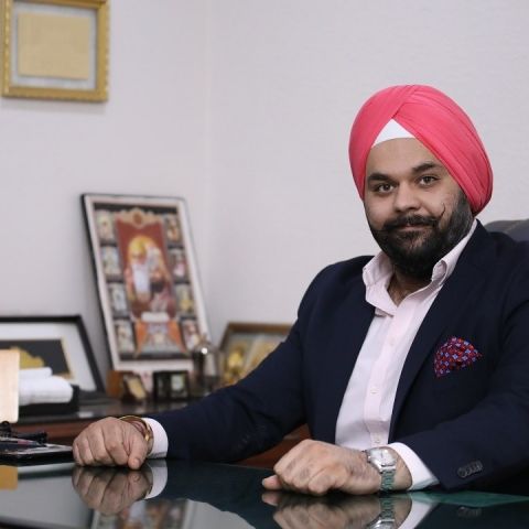 Avneet Singh Marwah of Super Plastronics talks about the future of the Smart TV industry - Vimarsana News