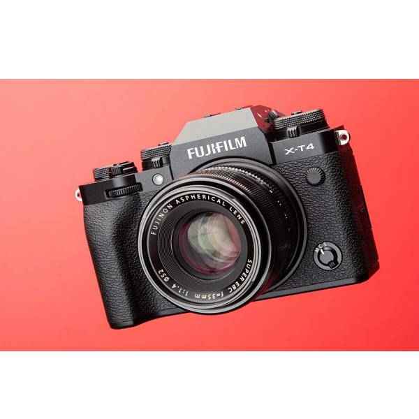 Fujifilm XT-4 Build and Design