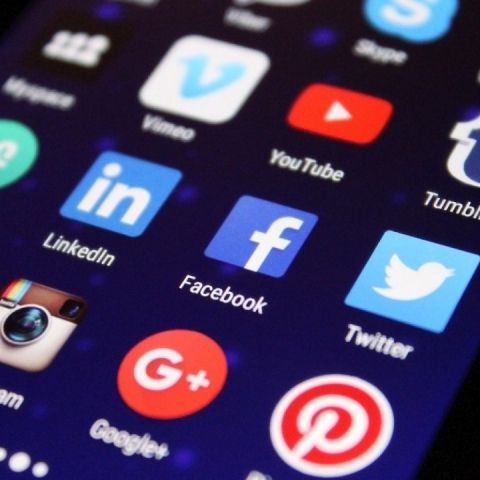 Facebook to Protect Famous People, While Stomping on the Masses - Vimarsana News