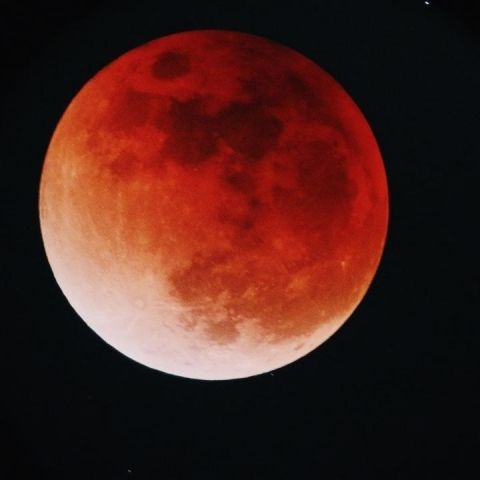 Chandra Grahan 2022: Here is how and when you can watch the Lunar Eclipse in India - Vimarsana News