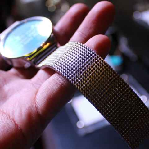 Huawei Talkband B2, Huawei Watch W1: First Look