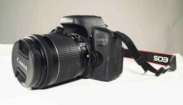 Canon EOS 750D