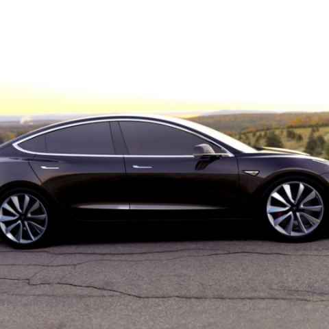 भारतीय ग्राहकांना टेस्ला मॉडल 3 विषयी ह्या गोष्टी माहित आहे का?