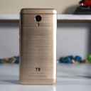 यू यूनिकॉर्न विरुद्ध मोटो G4 प्लसमध्ये कोण आहे सरस?