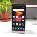 नुकतेच लाँच झालेले हे स्मार्टफोन्स एकमेकांना देतात कडक टक्कर