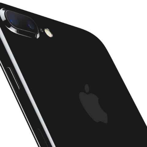 iOS Flaws let hackers break into iPhones by just sending a text