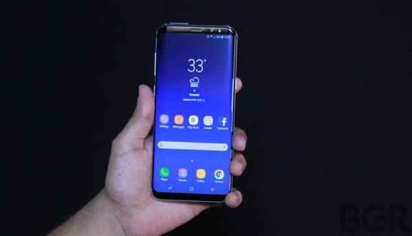 Samsung Galaxy S8/S8 Plus screen waking up randomly for some users