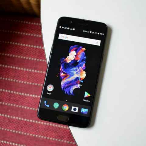 phone location program reviews OnePlus 5