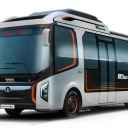 हि आहे जगातील पहिली ड्रॉयव्हरलेस सोलर बस, चालते मोबाईल वरून