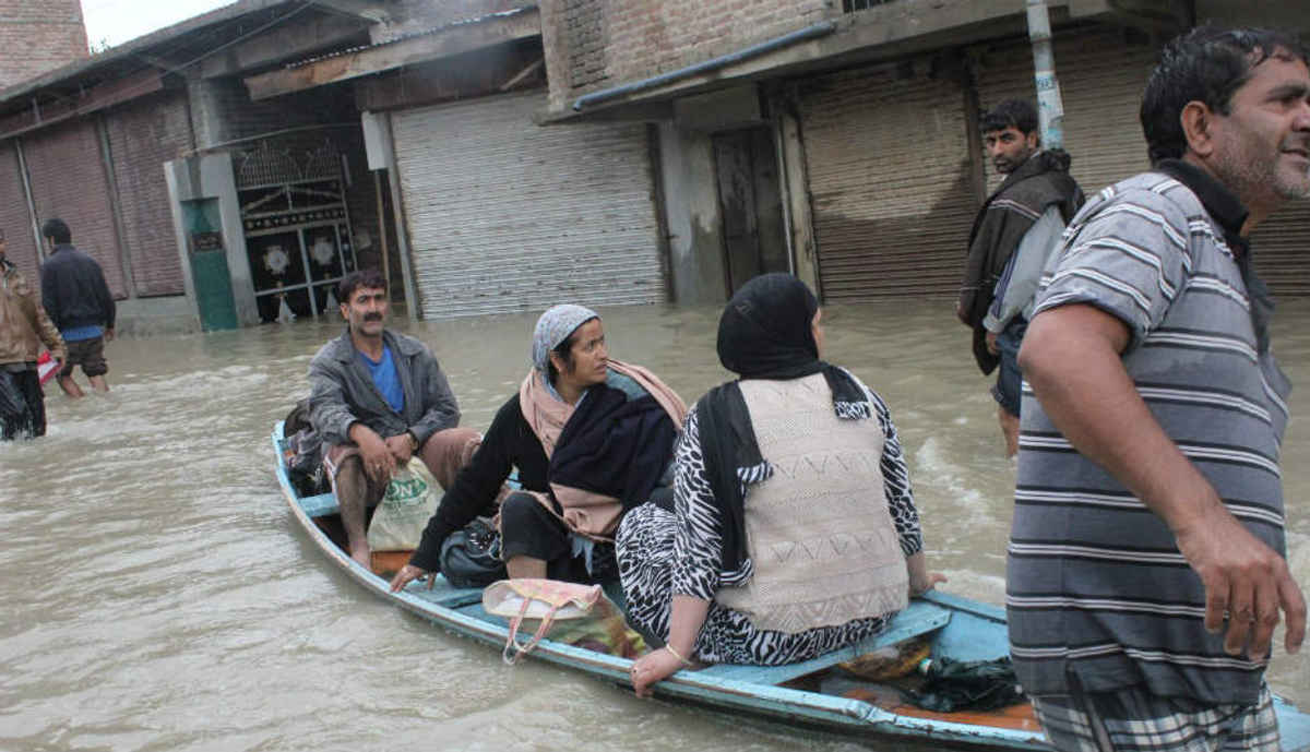 J&K floods: mobile operators hard at work to restore connectivity | Digit