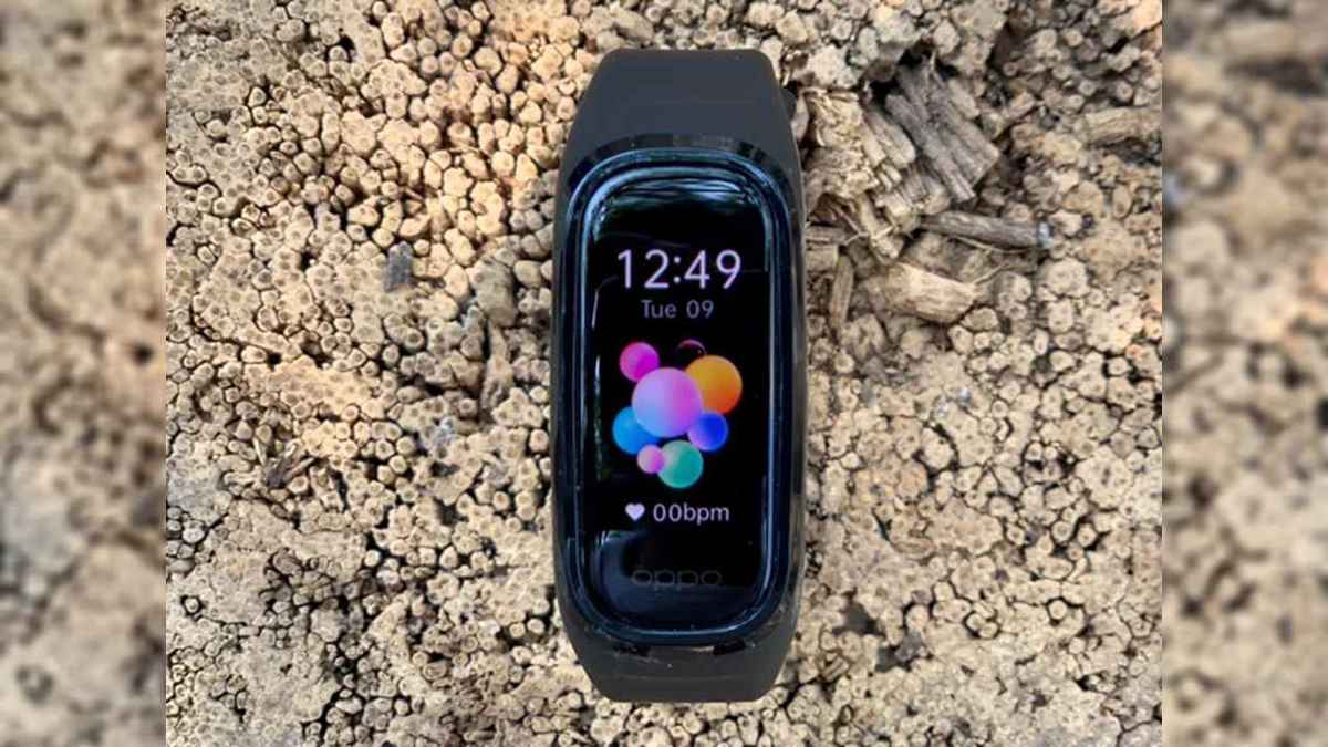 OPPO Band is packed with features like continuous SpO2 monitoring, 24