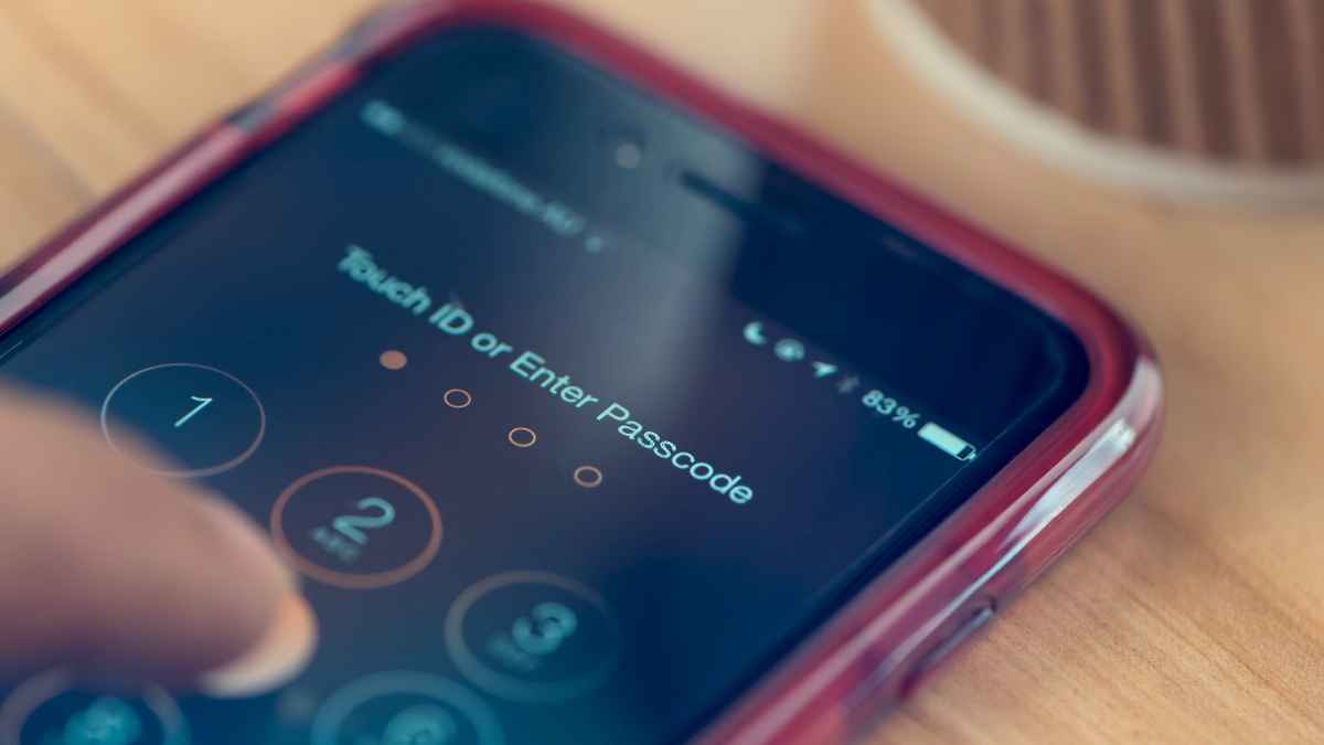 भूल गए हैं अपने फोन का Password, Pin या Patten; इस ट्रिक से कुछ सेकंड में ही अनलॉक करें