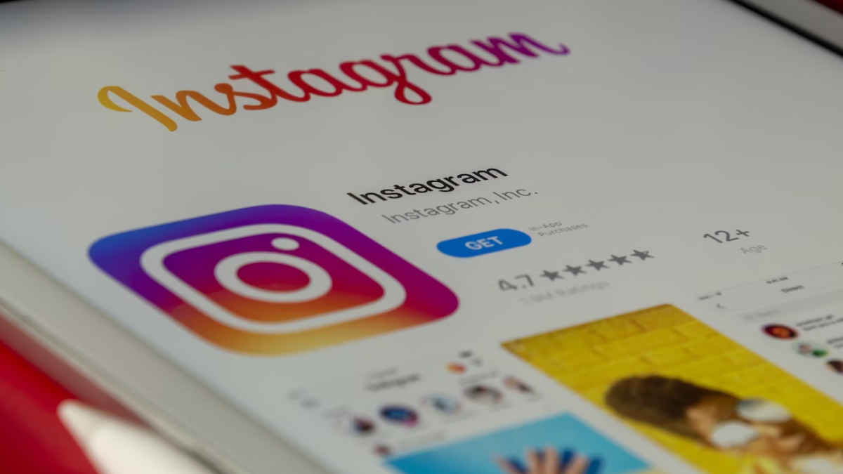 Instagram is reportedly bringing 5 new features: AI chatbot, editing tools and more  | Digit