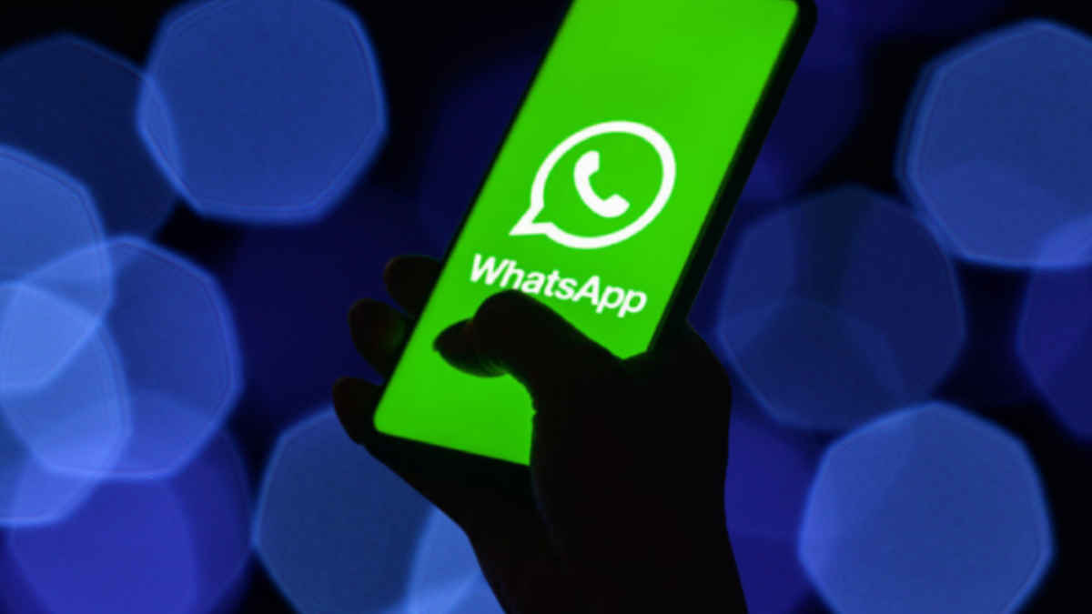 WhatsApp ‘Keep in Chat’ feature will let you bookmark messages: Here’s how  | Digit