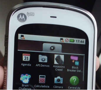 This Motorola prototyle, codenamed The Zeppelin is an Android v1.5 powered budget phone