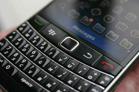 The Blackberry Bold 9700 has a 2.44-inch screen with a resolution of 480x360. Priced at Rs 31,990