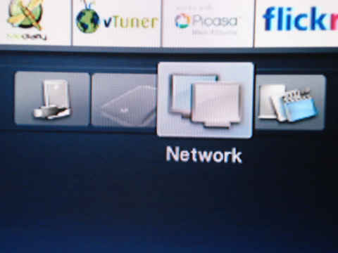 Menu showing connected drives as well as network connectivity