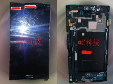 Note 3 Parts New leaked images of the Samsung Galaxy Note III showcase its internals