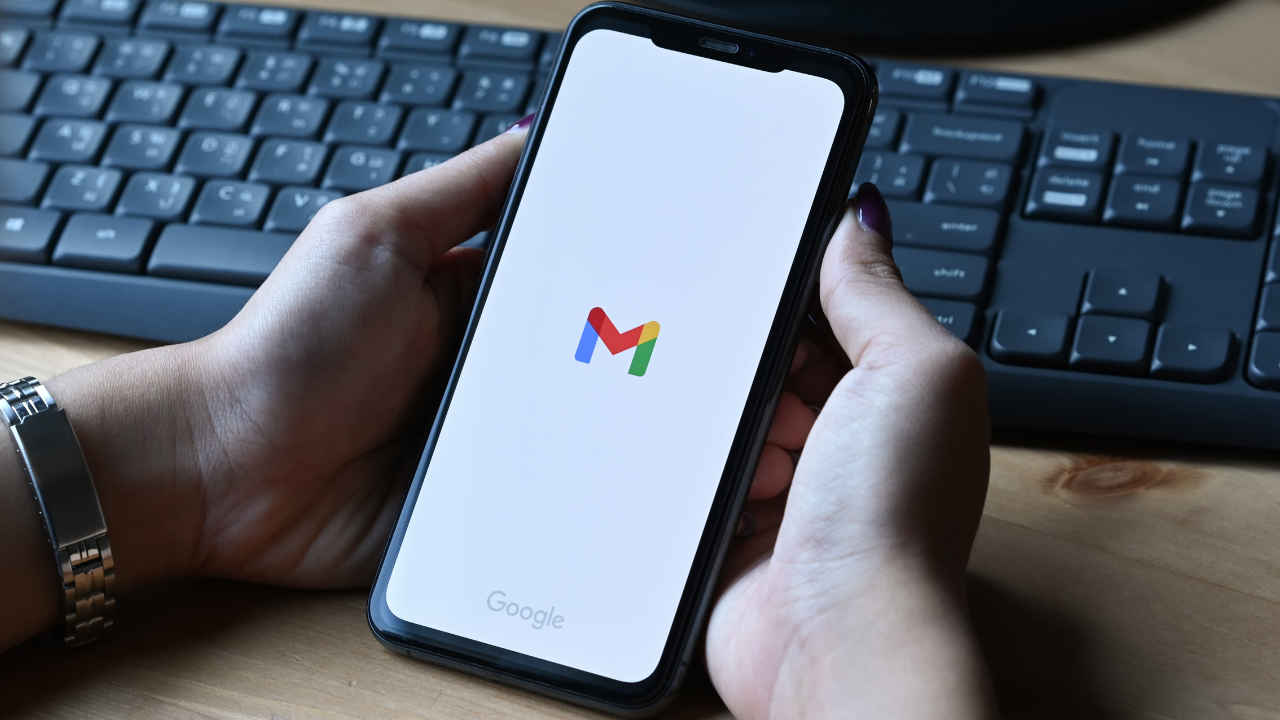 உங்களுக்கே தெரியாம Gmail அக்கவுண்ட் யாராவது லோகின் செய்து இருந்தால் கண்டுபிடிப்பது எப்படி?