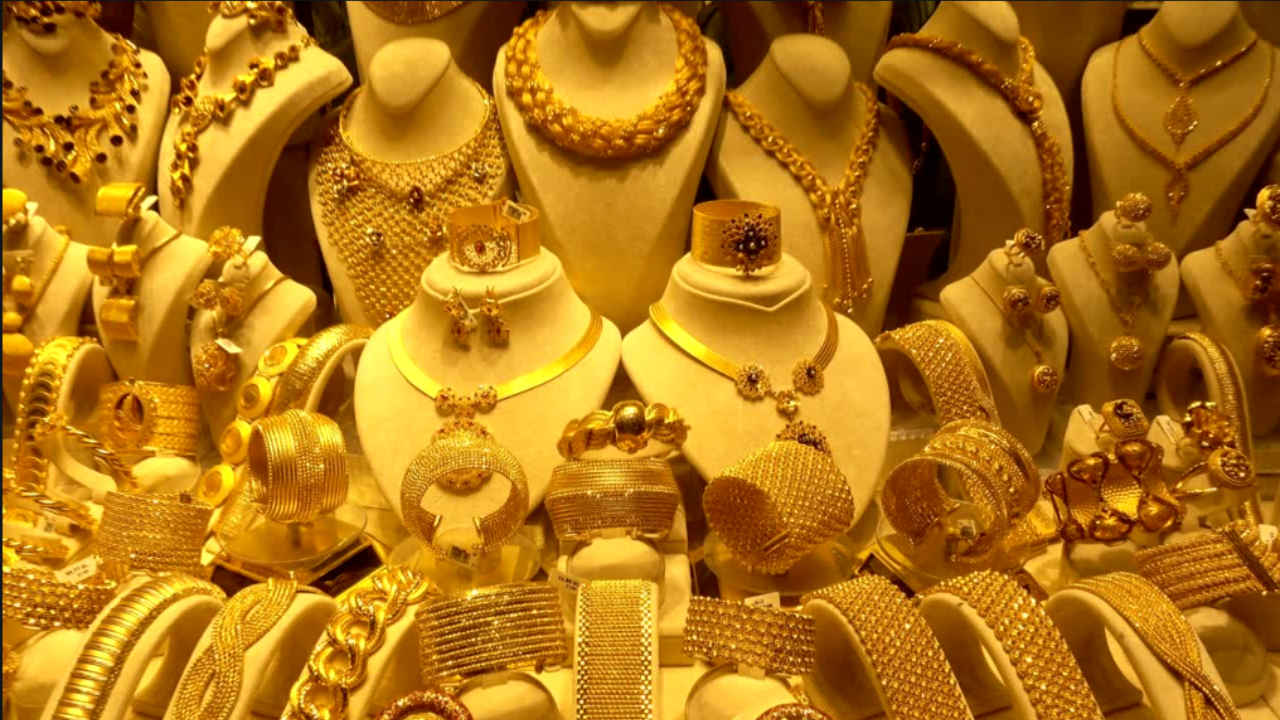 Gold Rate Today: फिर बढ़ी 22 और 24 कैरेट सोने की कीमत, 20 नवंबर को इतना है रेट