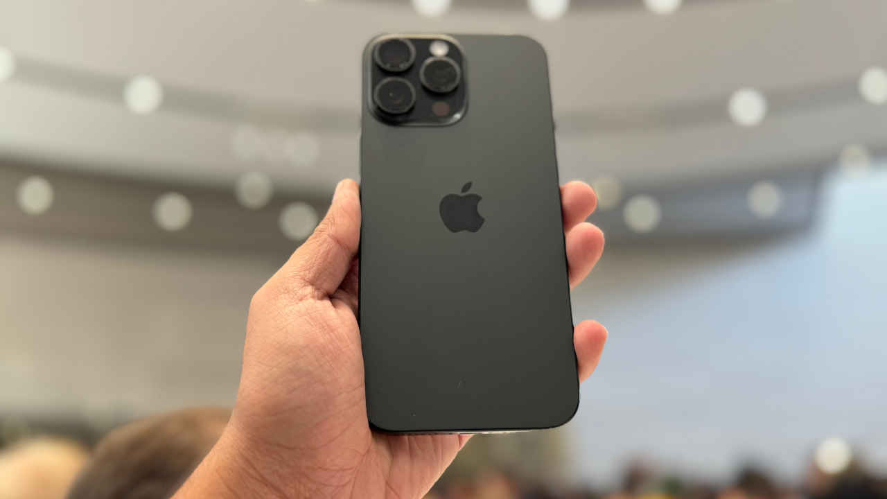 iPhone 16 Pro Max costs Apple approx Rs 41,000 to make, still selling in India at Rs 1,44,900