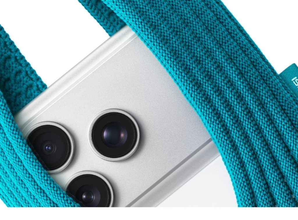 issey miyake launches iphone pocket