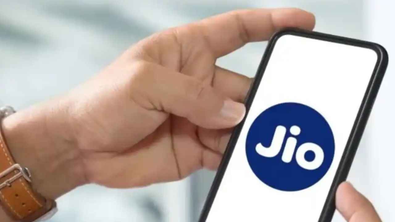 Jio செம்ம மாஸ் பிளான் குறைந்த விலையில் அதிக OTT உடன் காலிங் டேட்டா போன்ற சூப்பர் நன்மைகள்