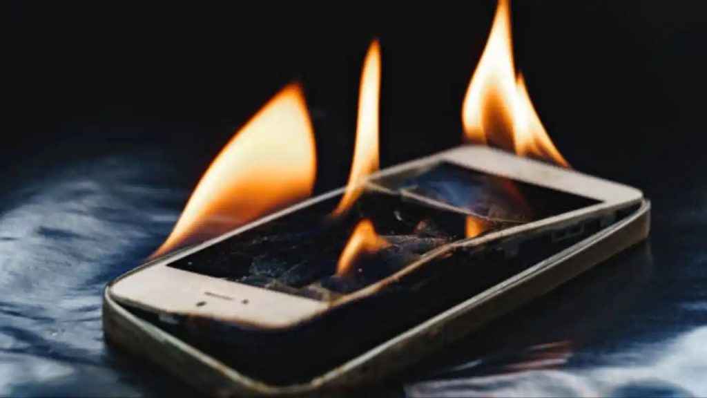 nothing phone 1 blast in maharashtra 